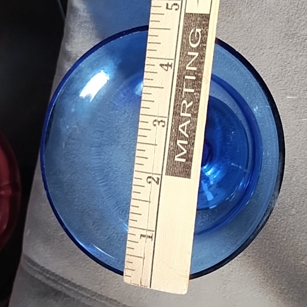Elegant Blue Glass Bowl - Picture 7 of 7